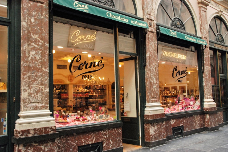 chocolaterie-LA GARDE FREINET-min_chocolate_chocolaterie_shop_luxury_chic_gallery_brussels_belgium-558146